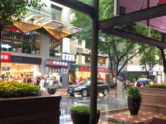 -八一好吃街·高品美食广场