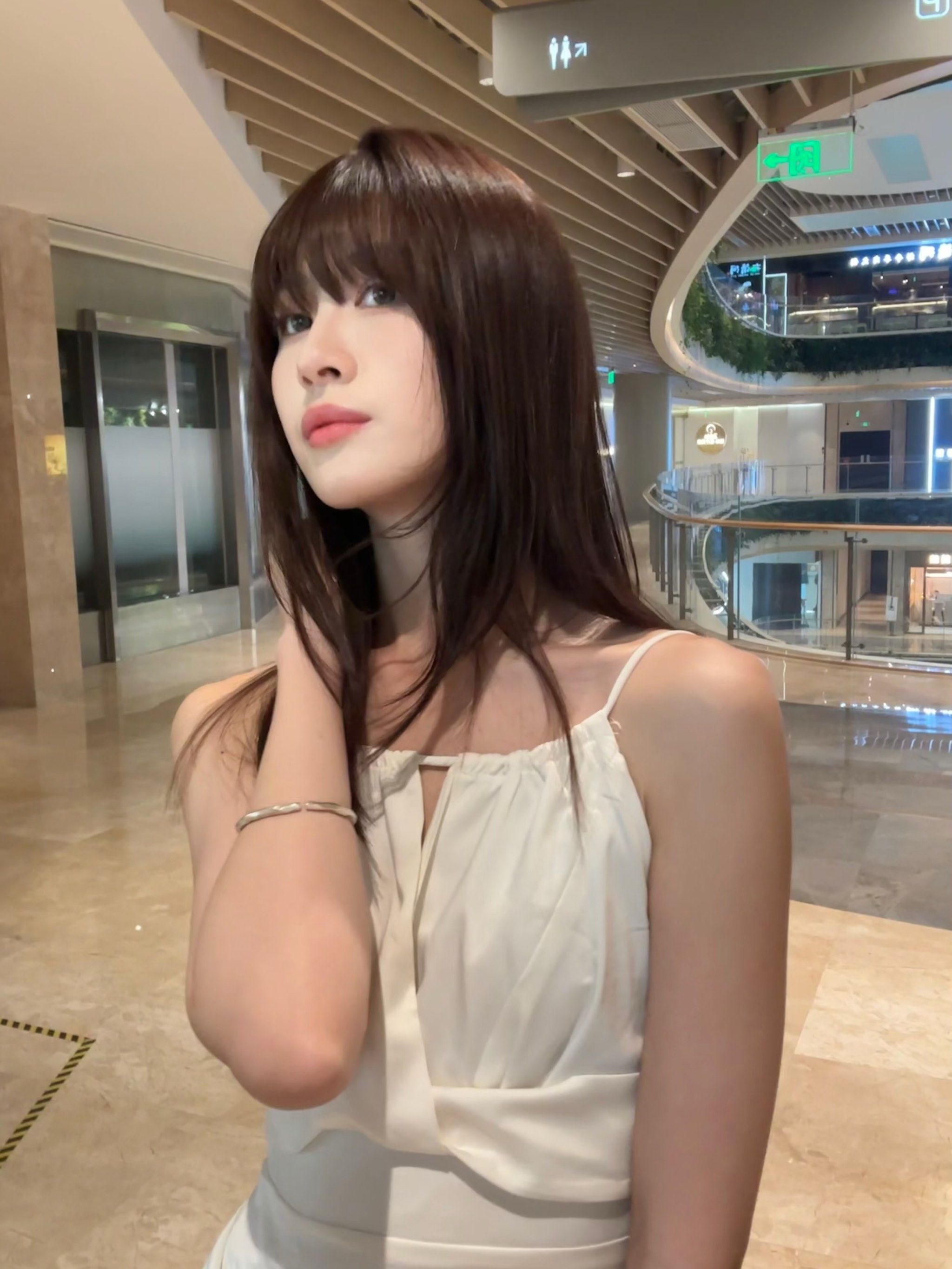 女生中长发发型 染发设计 简单又好看的发型