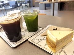 -M Stand(南京新街口金鹰店)