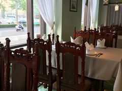 靠窗位-小白桦西餐厅