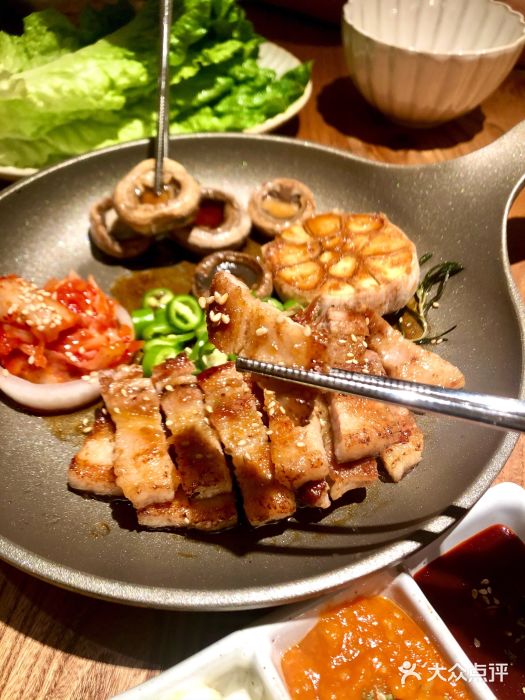 TAIFORKS 大福食堂·山葵烤肉料理·拌饭(宝安店)意式鳀鱼酱碳烤黑猪肉图片
