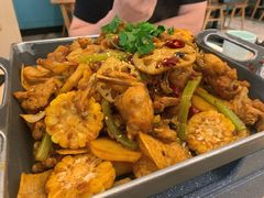 悦蓉香锅牛蛙-精悦蓉(松江万达广场店)