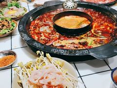 -扎起市井老火锅(乐山总店)