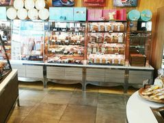 面包甜点陈列柜-巴黎贝甜(国贸店)