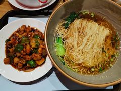 -哇蛙牛功夫面渝都料理(龙阳广场店)