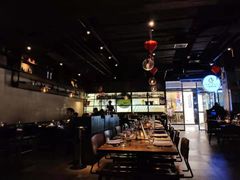 大堂-Carbon莫卡哆·意大利复古集市餐厅(杭州大厦店)