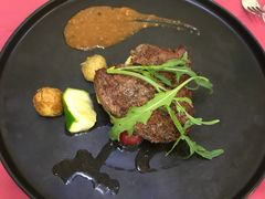 香煎菲力牛排配黑椒汁-红房子西菜馆(淮海中路店)
