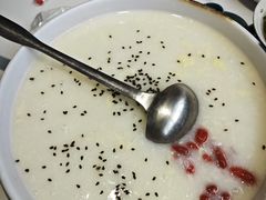 -三江源美食城