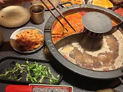 -晓宇重庆火锅(西安荟聚店)