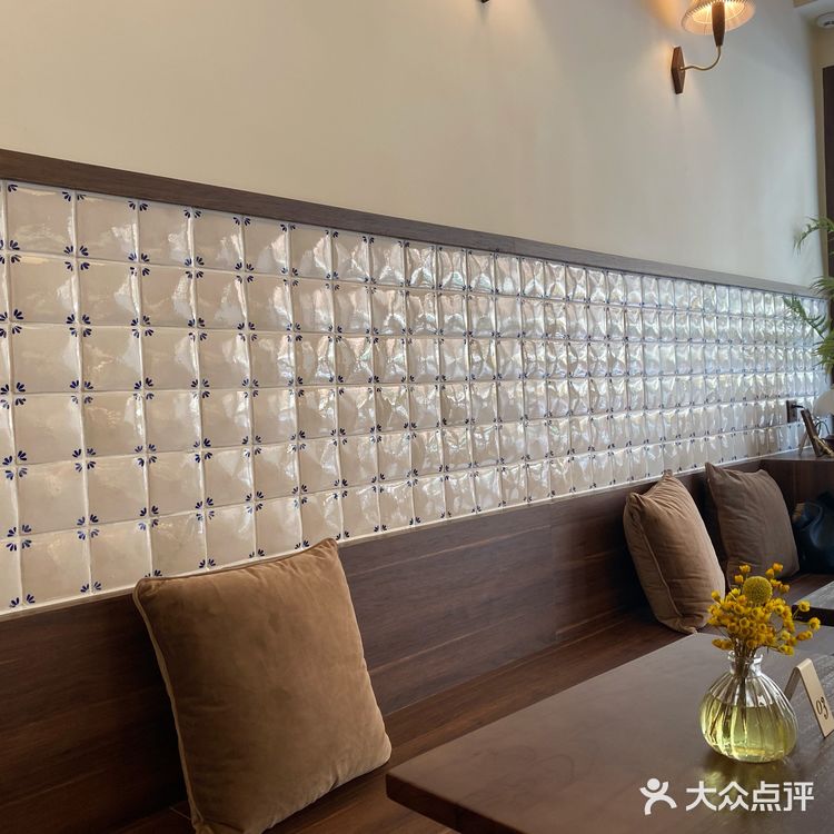 东莞下午茶｜店铺好看但略雷