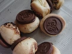 -鲍师傅糕点(江苏路店)