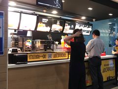 -麦当劳(高铁南站店)