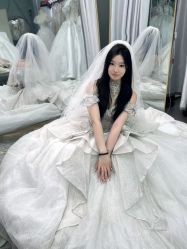 -莫小姐婚纱