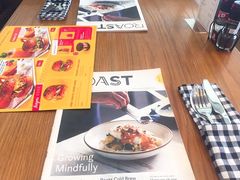 -ROAST coffee & eatery