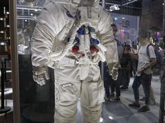 -东浩兰生上海世博展览馆