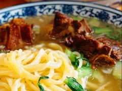 红烧排骨面-竹青胶东摔面(黄岛开发区店)