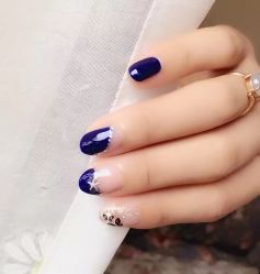 -爱美睫美甲会馆