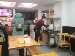 大堂-小汉食馄饨店