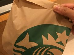 -星巴克(静安嘉里中心B2店)