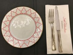 餐具摆设-Salon de The de Joel Robuchon(外滩18号店)