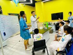 -神奇科学家STEAM科学实验科创赛事机器人编程逻辑思维MadScience(长宁来福士校区)