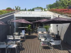 景观位-UNI UNI(环亚凯瑟琳店)