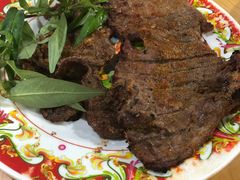 烤牛肉-Bờ kè Nhật Thi