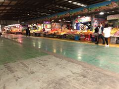 -七宝蔬菜农副产品综合交易市场-停车场