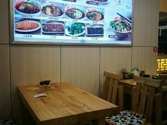 用餐区-余丞记川渝面馆(云峰店)