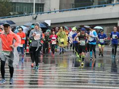 -上海游泳馆(地铁站)