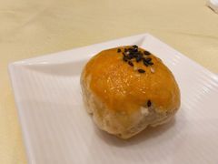 蜜汁叉烧酥-兴悦酒家(保利克洛维店)