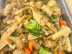 -鸿顺老铁锅美蛙鱼府(解放碑店)
