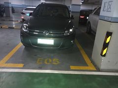 -百联西郊购物中心·停车场
