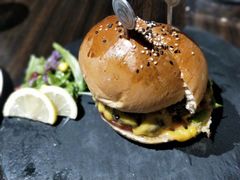 -HIGH FIVE哈福手工汉堡(桂林路店)