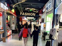 -南京时尚莱迪购物广场(正洪街店)