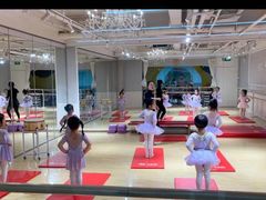 -炫艺舞蹈培训中心(枫尚奥特莱斯店)