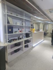 -PE SALON