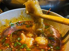 梭边鱼-肖肖酸萝卜鱼火锅(总店)