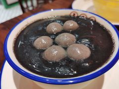 黑芝麻糊小汤圆-五条人糖水铺-宽厚里店