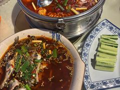 -牟记江湖重庆地标特色菜鱼蛋海鲜羊蝎子(巴南区黑金冠十多年好店)