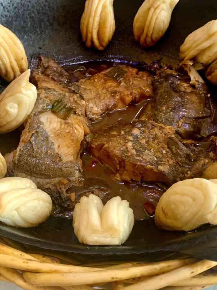 古洼一锅鲜(沧州店)-"服务态度差的要死,里面有个女服务生眼睛小.