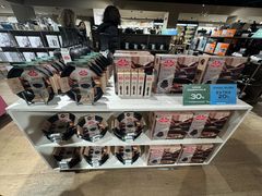 -文艺复兴百货(米兰大教堂广场店)