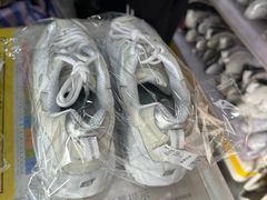 -翰皇直营洗衣洗鞋(望京鹿港店)