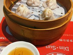 双拼小笼（蟹粉+鲜肉）-穿蒸引鲜·嗲记(正大广场店)