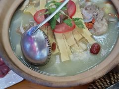 -捞围鲜·港式打边炉(海阳路店)