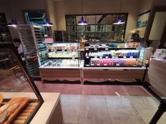 面包甜点陈列柜-巴黎贝甜(大宁国际商业广场店)