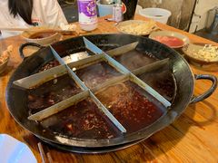 -岗上渣渣老火锅(两路口店)