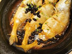 焗黄花鱼-邹开喜·炭炉鸡煲·海鲜火锅(虹口足球场店)