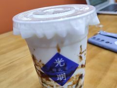-光明新鲜屋·鲜乳茶(乾坤店)