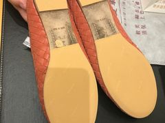 -爱革·奢品·鞋包·衣物·家居(金桥国际商业广场店)